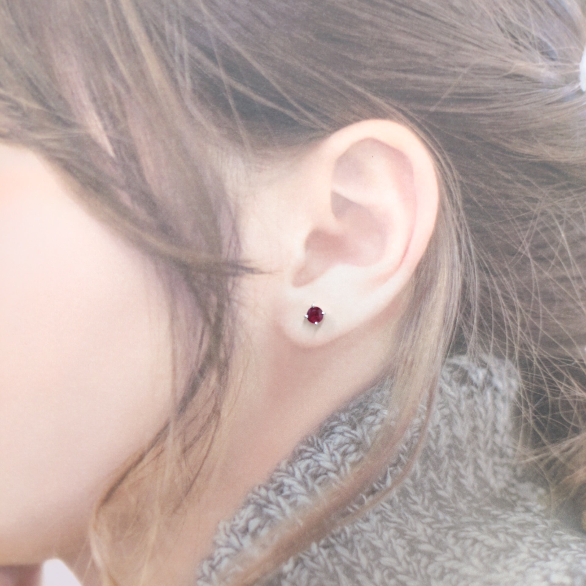 全新18K白金【主石87份紅寶石】耳環