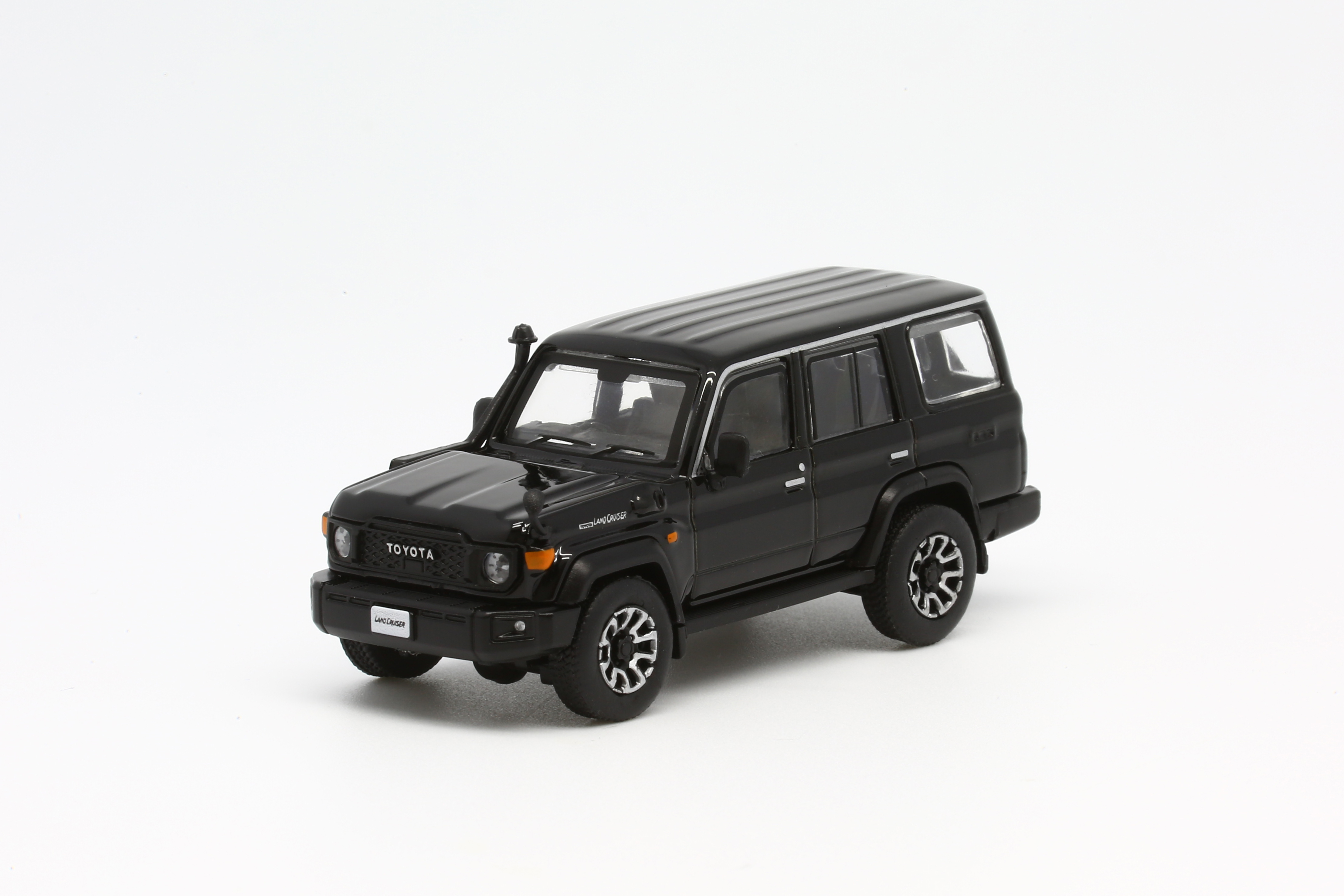 1/64 Model1 Toyota Land Cruiser 70 Attitude Black Mica RHD (C33173)