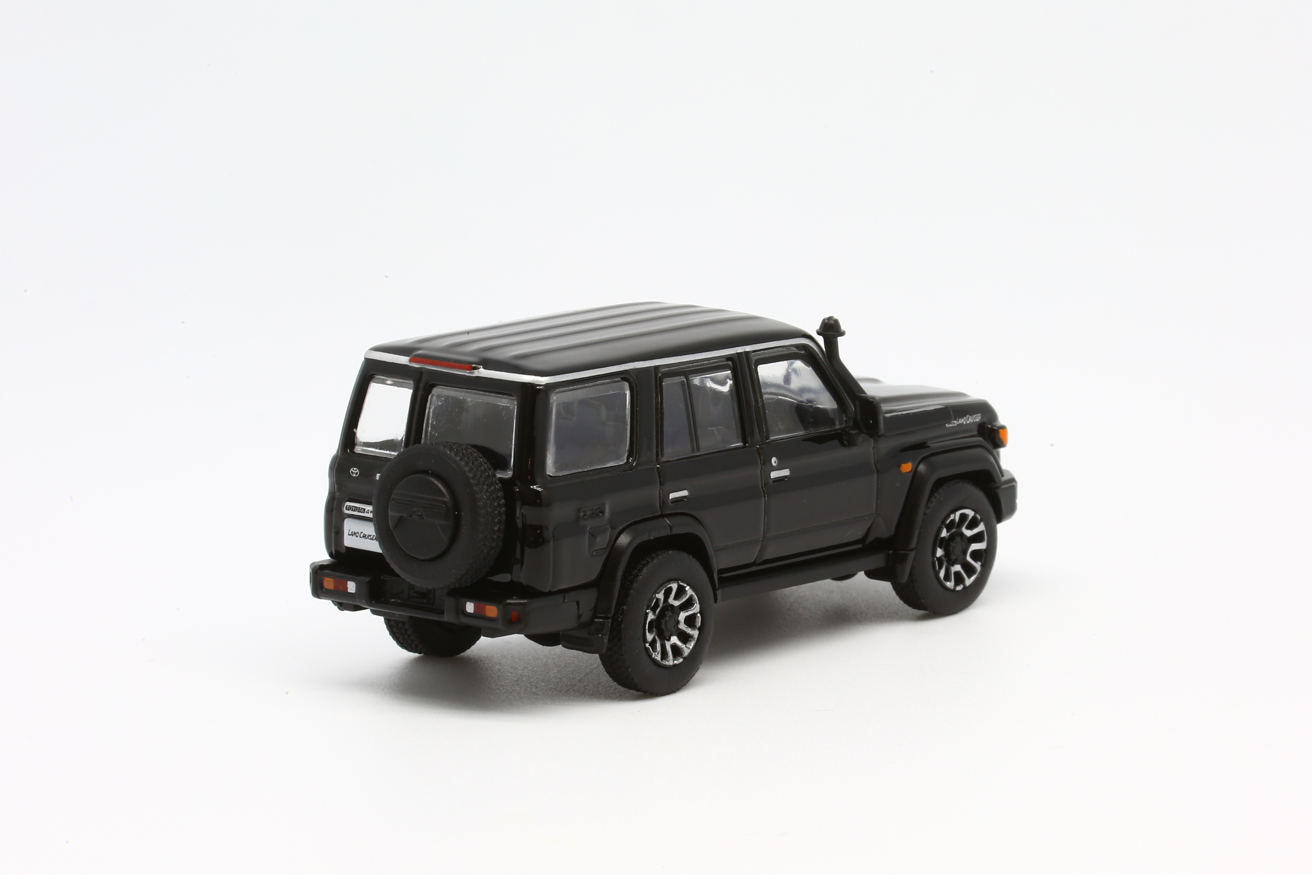 1/64 Model1 Toyota Land Cruiser 70 Attitude Black Mica RHD (C33173)