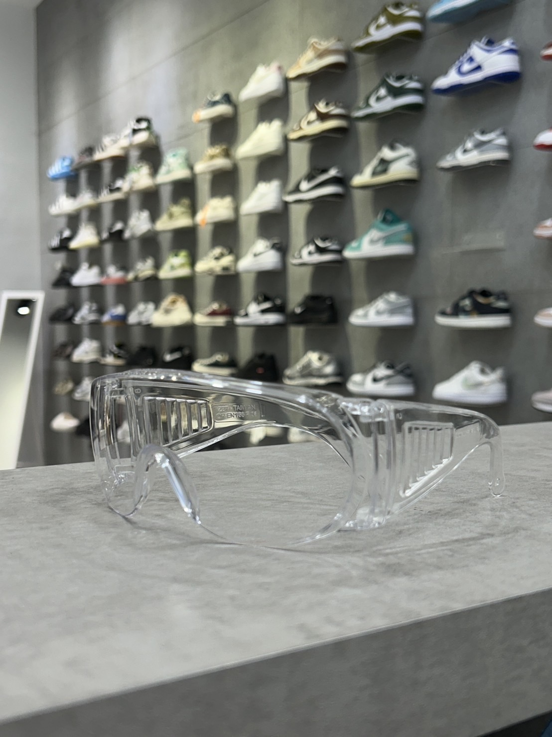 透明護目鏡 防潑水 防飛沫 實驗室裝扮