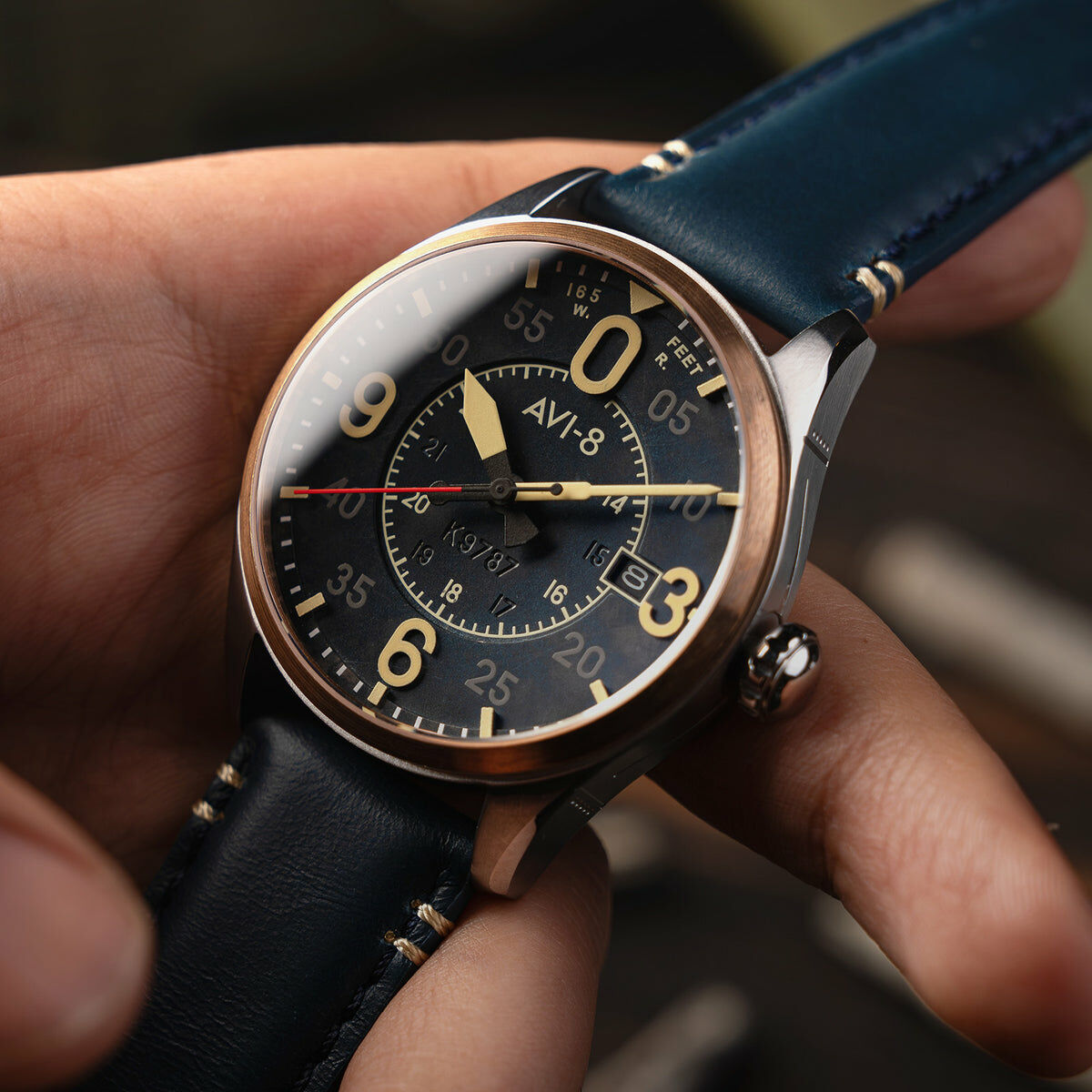 AVI-8 Spitfire Smith Automatic Distressed Blue AV-4090-05