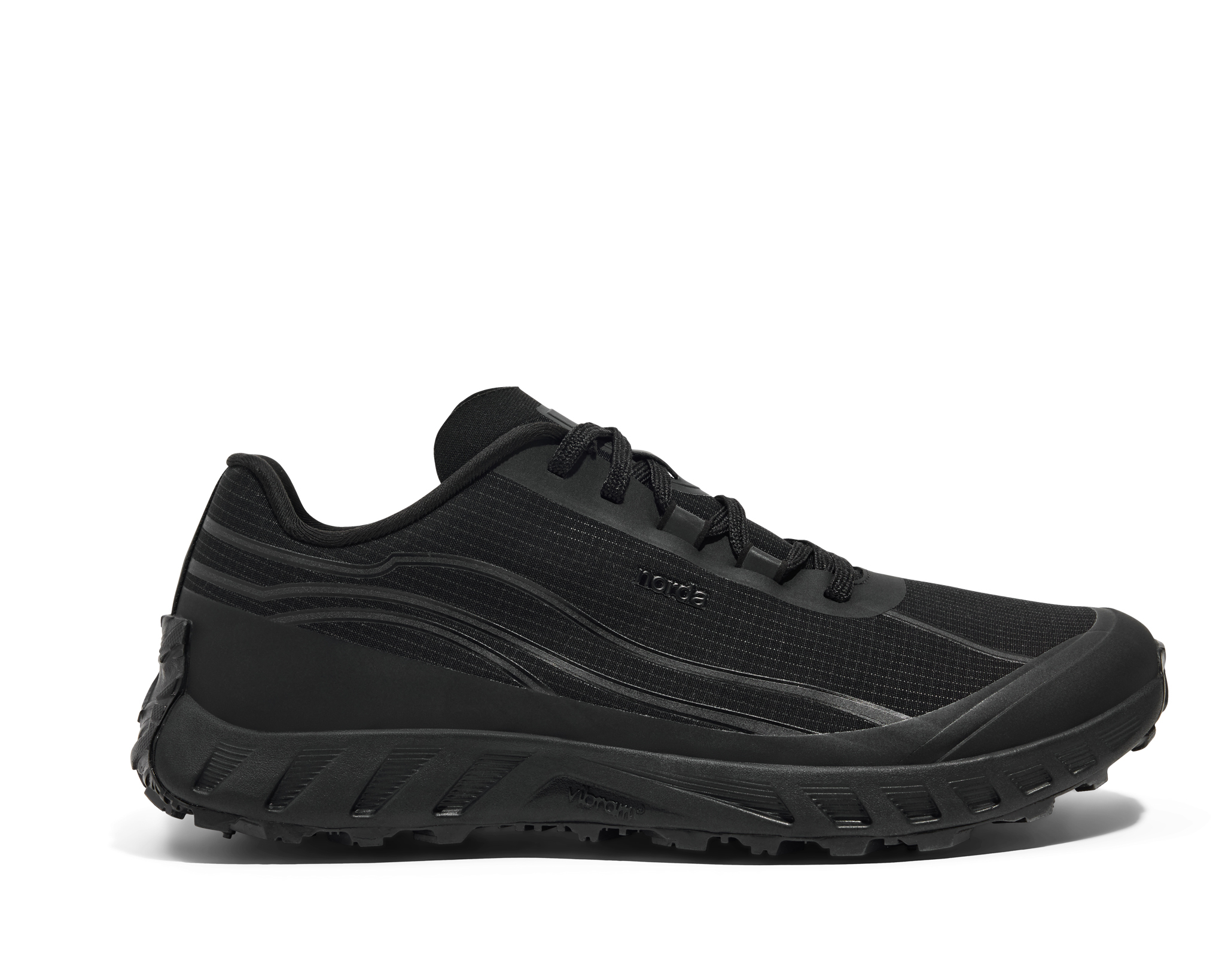 Norda｜M-002 "Stealth Black"