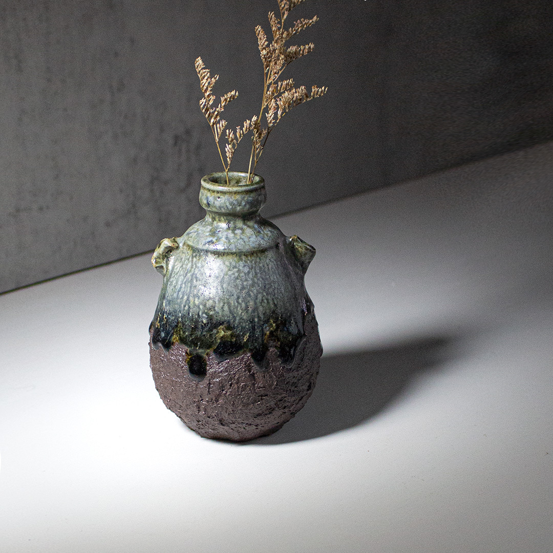 青墨銅礦半釉花器