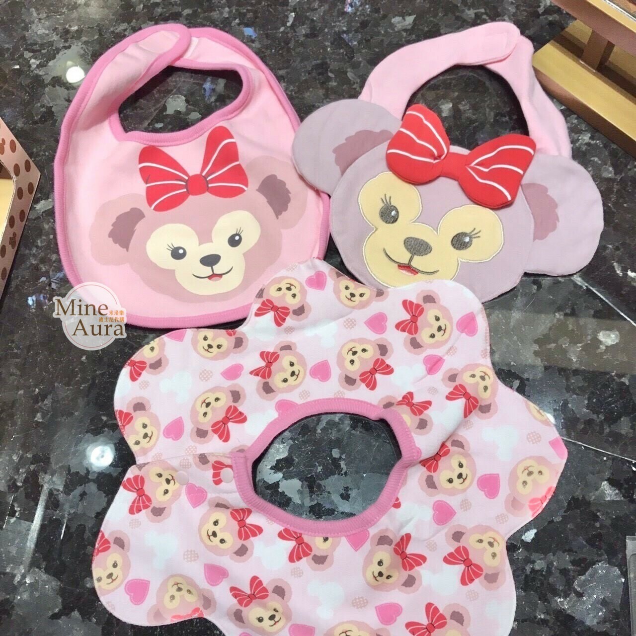 (現貨) 雪莉玫 ShellieMay 造型 圍兜兜 3入組 嬰兒用品 -香港迪士尼樂園