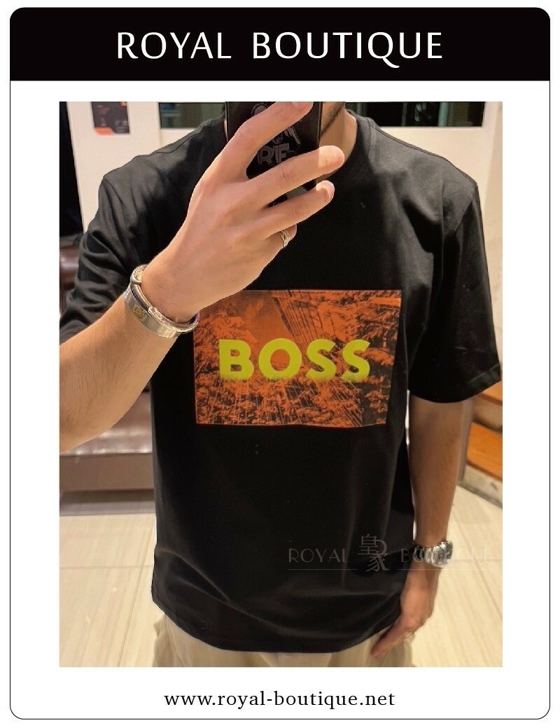 BOSS 胸前樓景相片短T