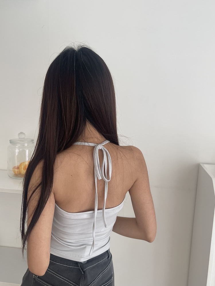 多穿造型繞脖小背心 高磅數厚杯讓妳up up