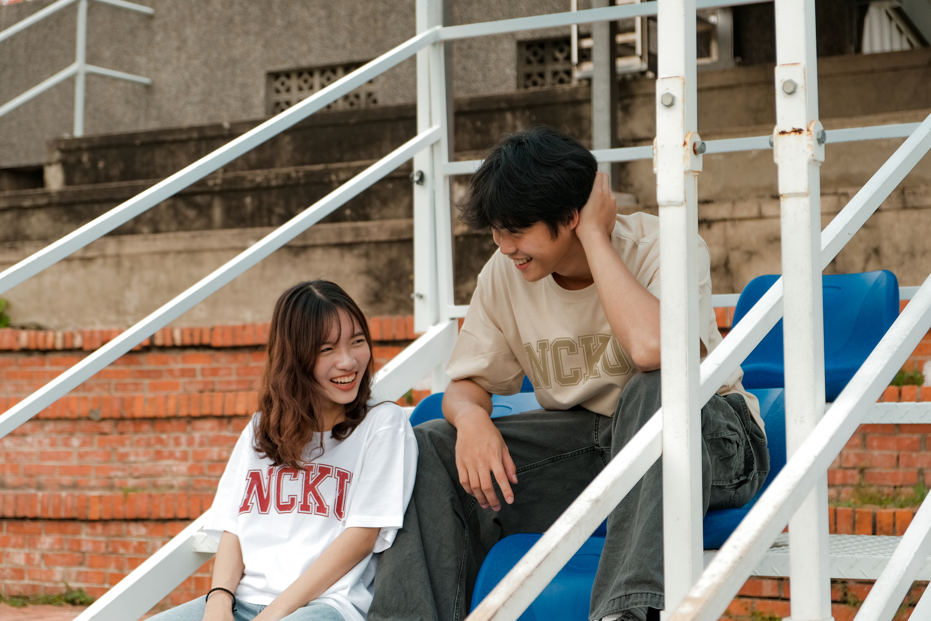 成功大學 NCKU 復古斑駁 T-Shirt