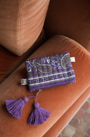 預購𓂃LOUISEMISHA│Lois Pouch流蘇拉鍊零錢包．Khaki Freesia Dreams