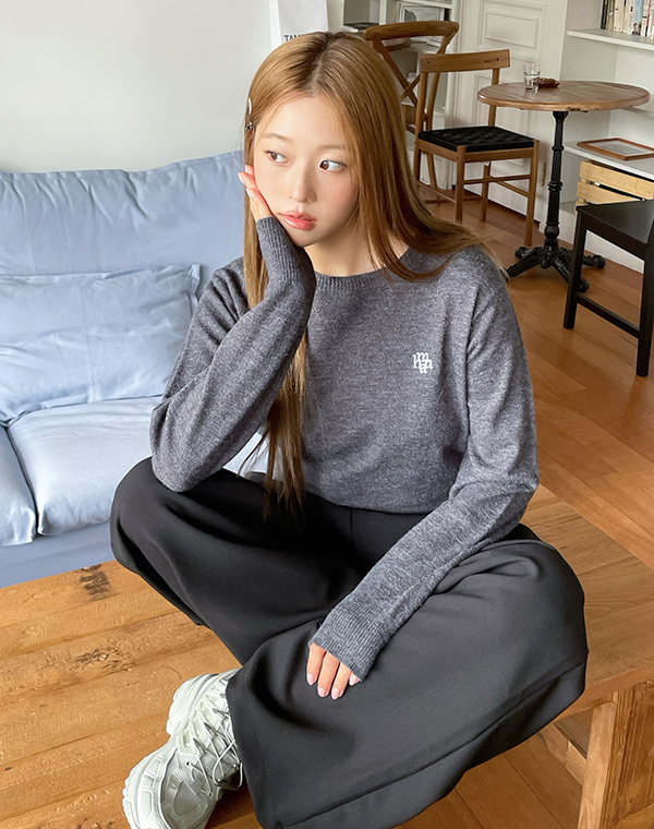 muahmuah - STITCH LOGO BASIC KNIT (CHARCOAL)