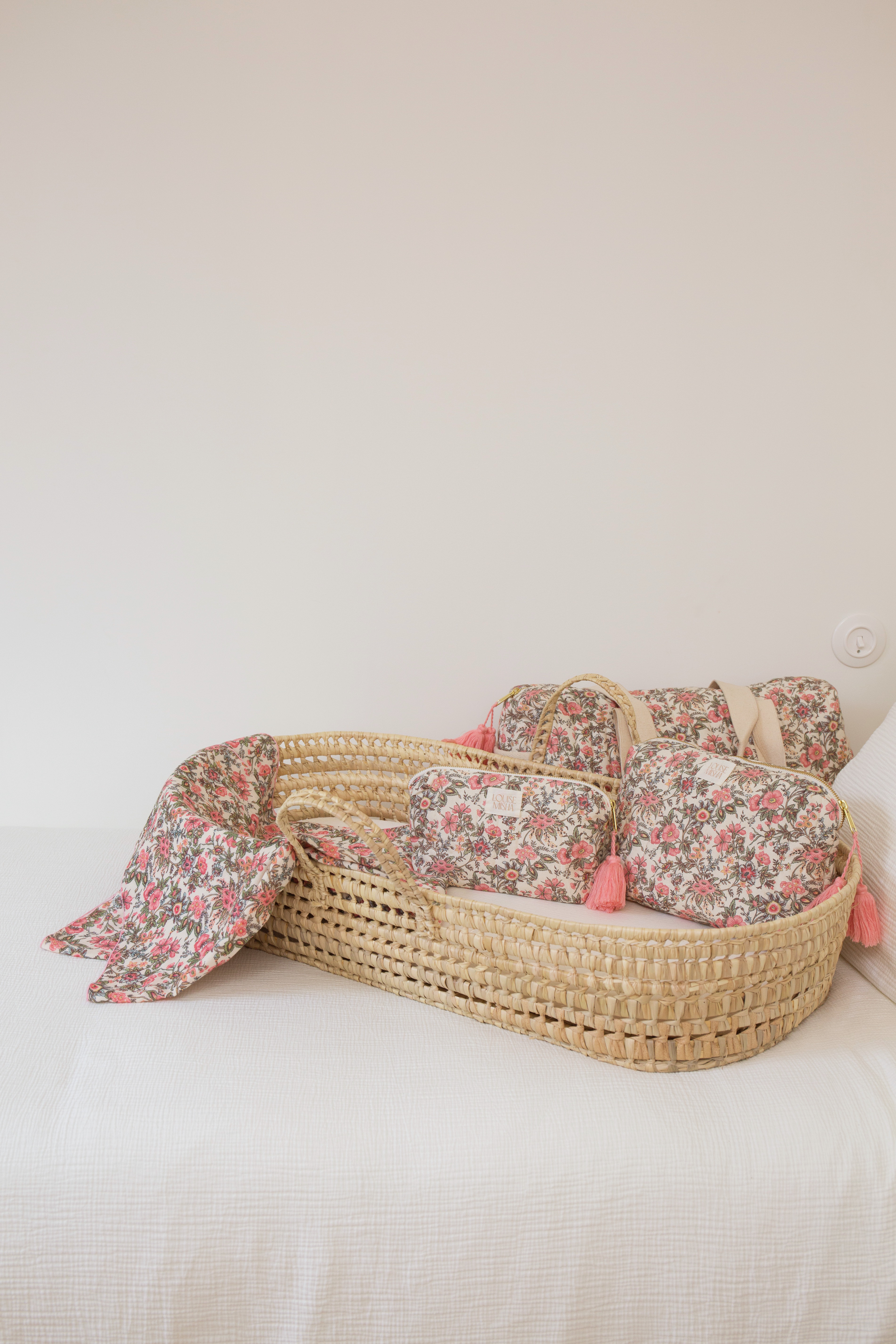 LOUISEMISHA│Teiki Pouch經典流蘇拉鍊收納包．Ivory Enchanted Fields