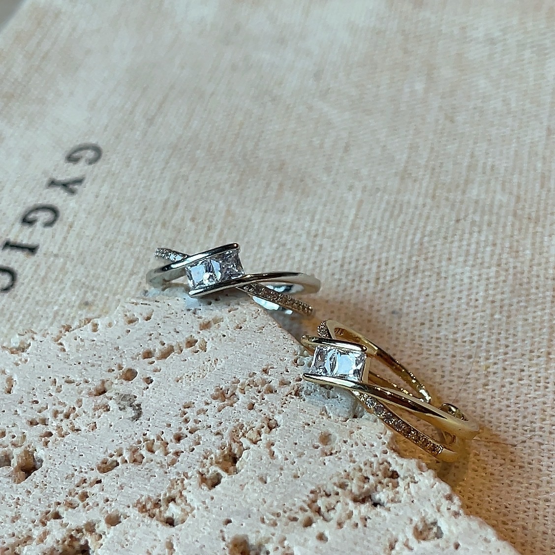 14k Gy高奢浪漫方鑽恆星交織鑽戒