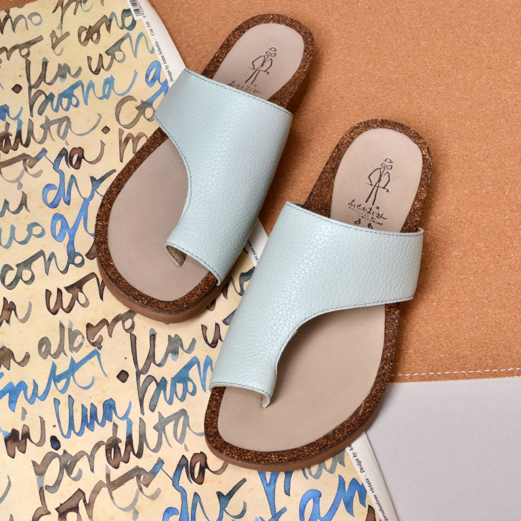 05804 日本足弓涼拖鞋 淡薄荷