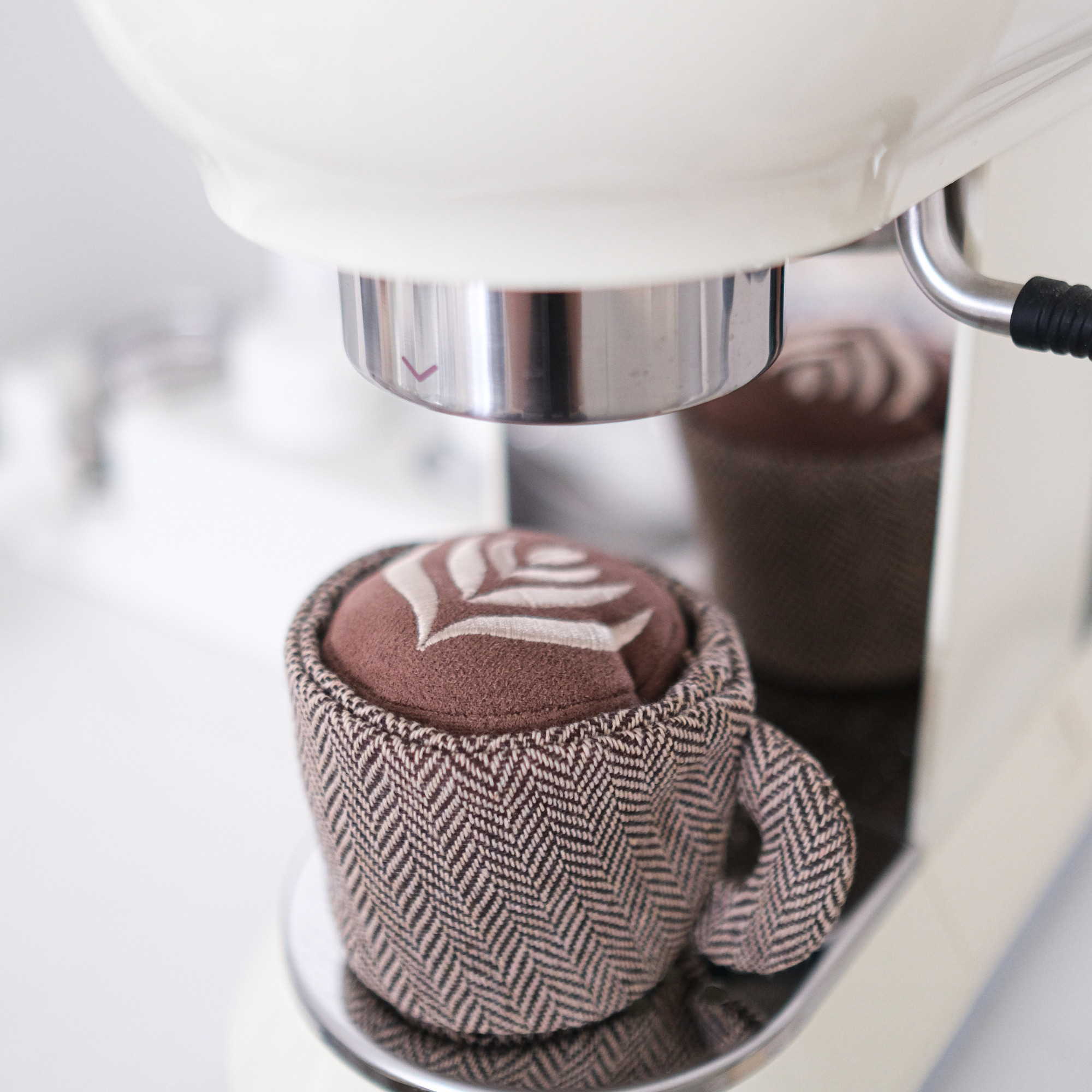 Lambwolf Collective -拿鐵POP｜嗅聞藏食