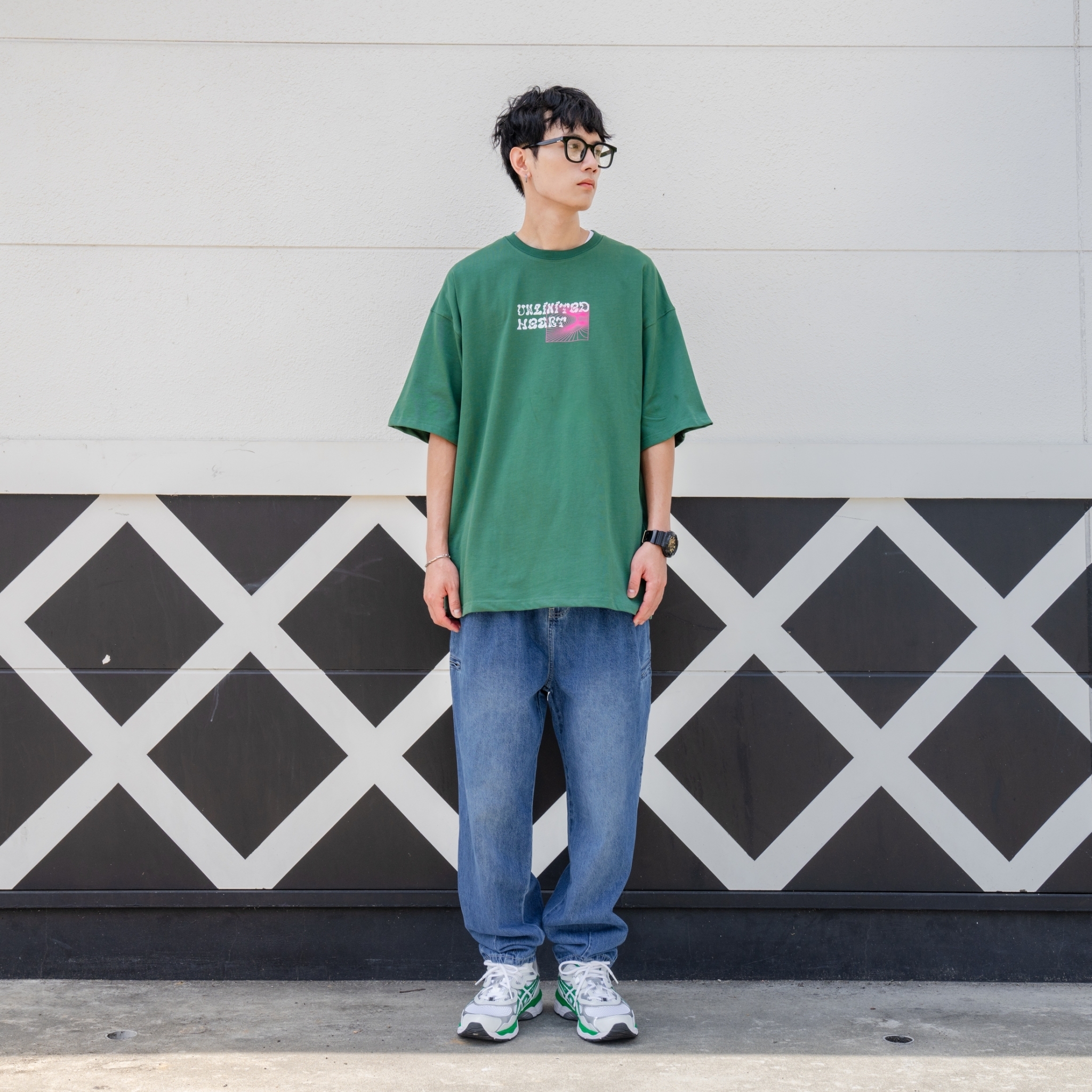 SBG 拉鍊口袋上寬下窄繭型牛仔褲 071