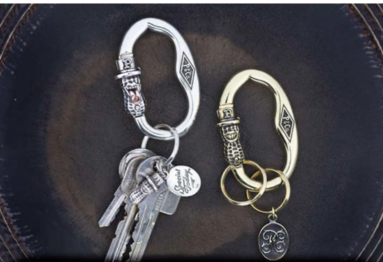 PEANUTS CARABINER