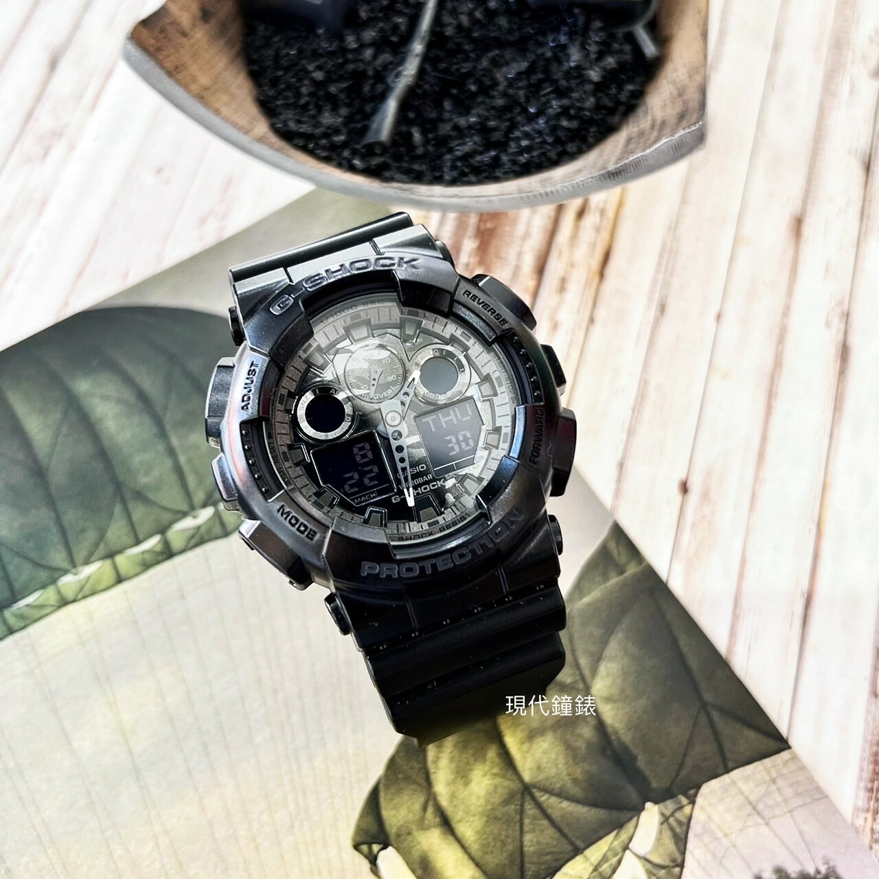 【G-SHOCK】超人氣新迷彩軍事戰魂雙顯錶GA-100CF-1A 51.2mm 現代鐘錶