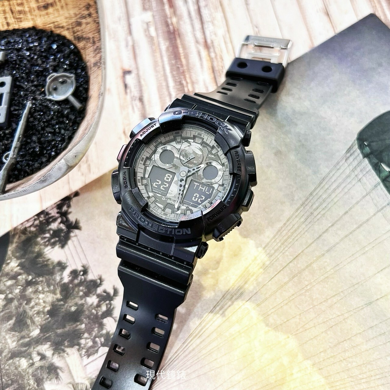 【G-SHOCK】超人氣新迷彩軍事戰魂雙顯錶GA-100CF-1A 51.2mm 現代鐘錶