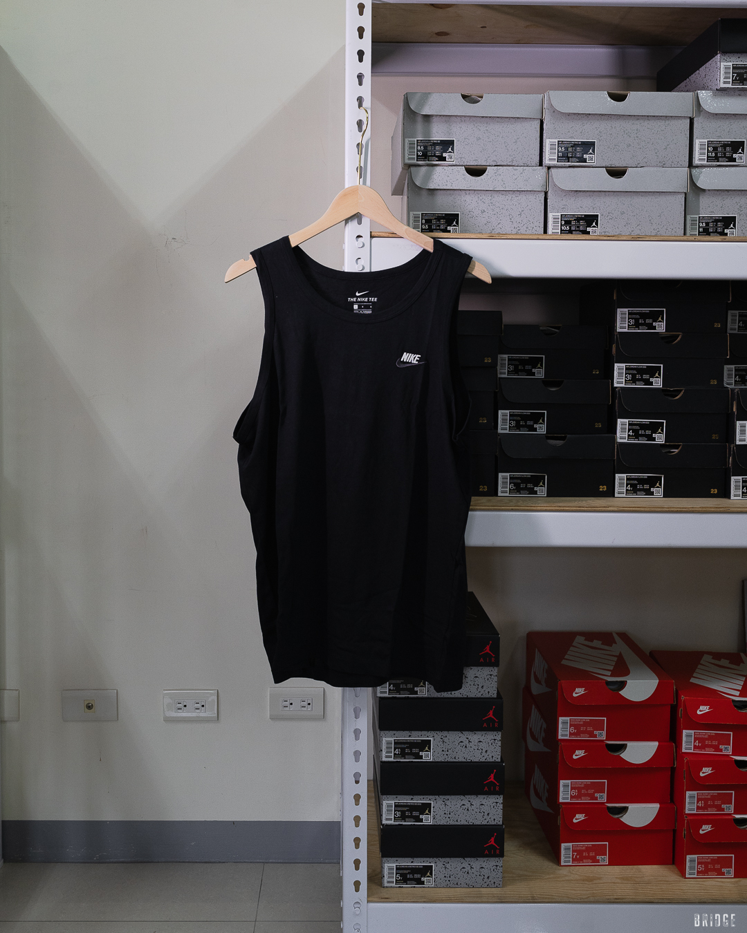 NIKE 黑勾背心 (美版 部分無吊牌 介意勿下)