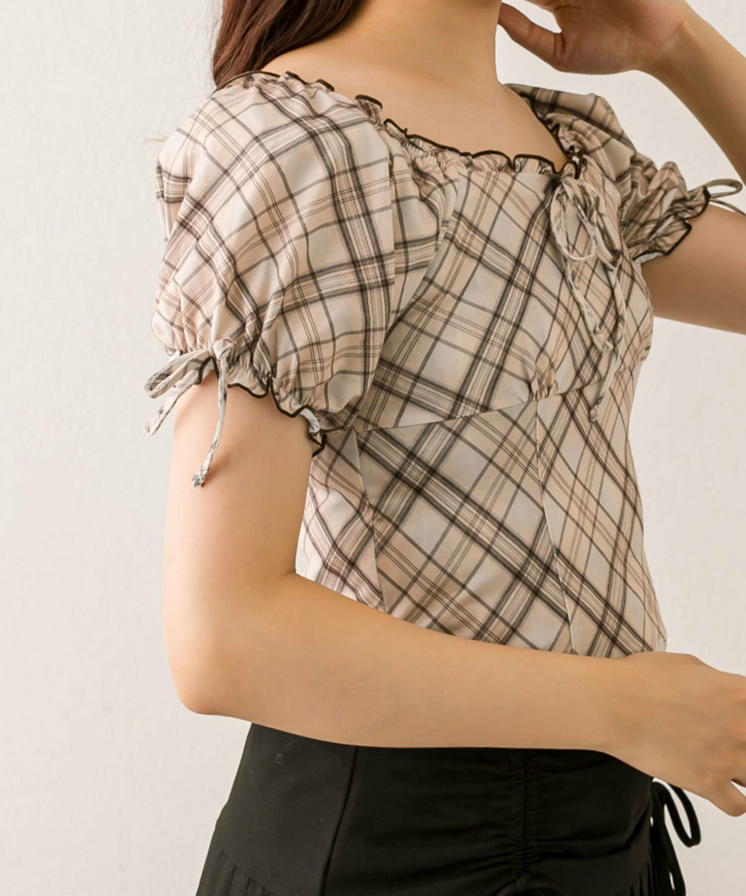 預購 - JP 格紋泡泡袖Top