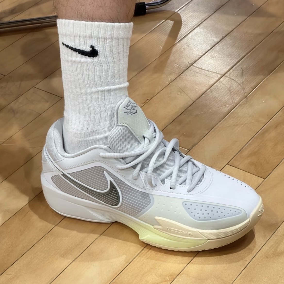 Nike Air Zoom GT Cut CROSS EP 天鵝黃 緩震 平價款 實戰籃球鞋