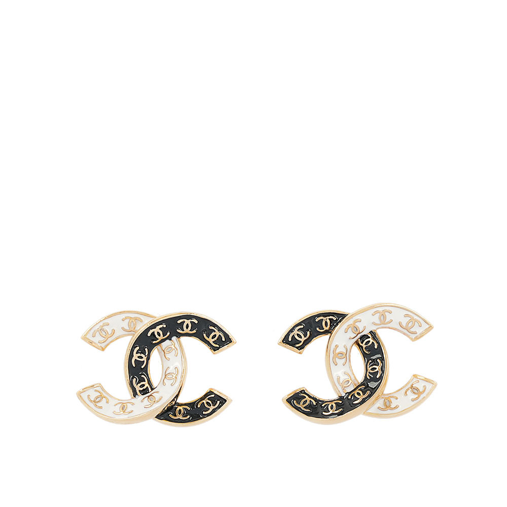 【CHANEL 】滿版CC Logo 雙色針式耳環(黑色/白色) ABC996 B16125 NW385
