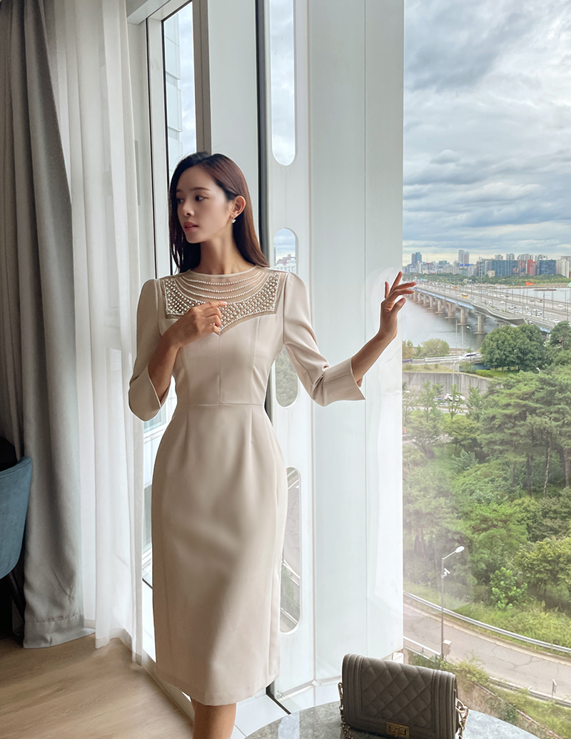 [現貨] 優雅珍珠透膚洋裝 [ 黑色 / S ]