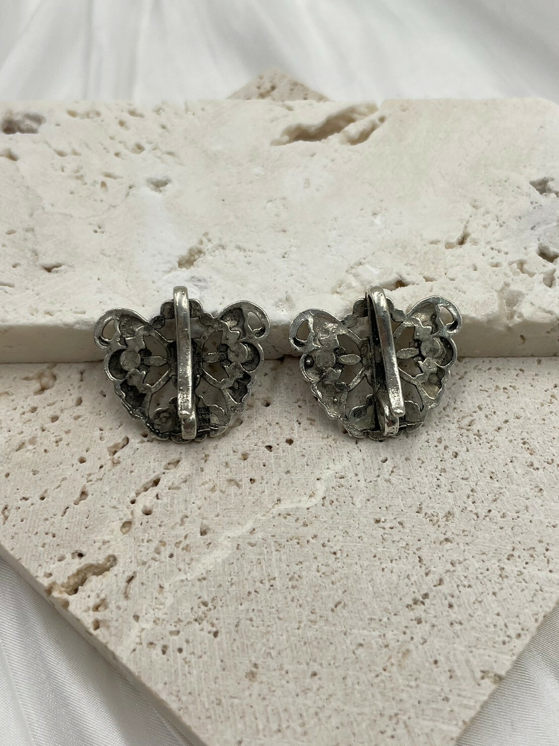 No.3(對)-藏銀掛鉤.王字大花中國結