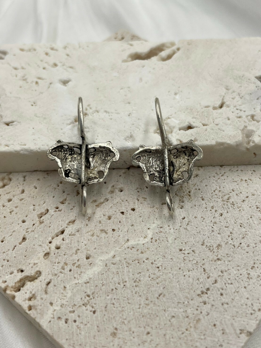 No.2(對)-藏銀掛鉤.1隻大蝴蝶