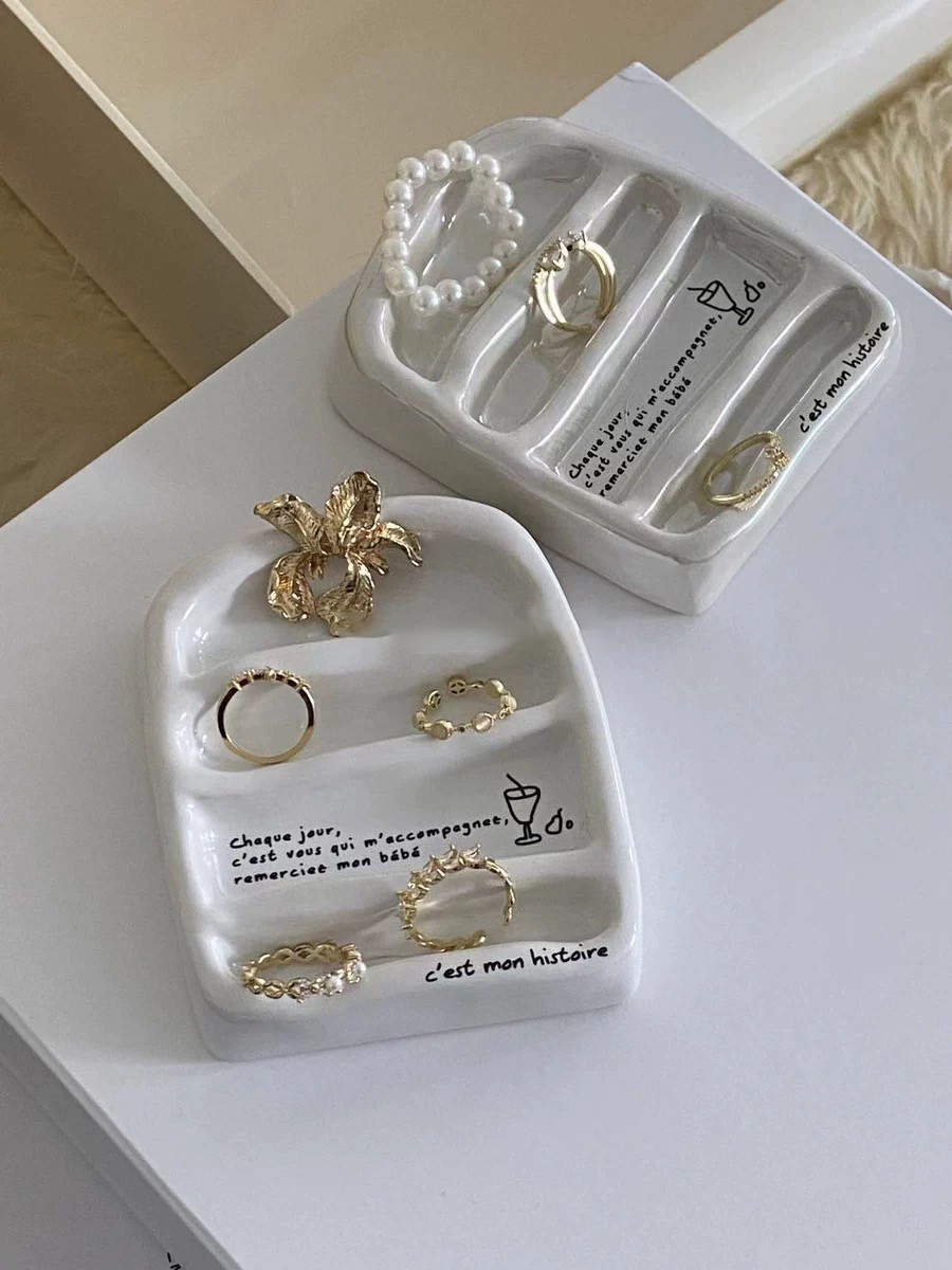 不規則四格字母飾品收納盤 / 2色