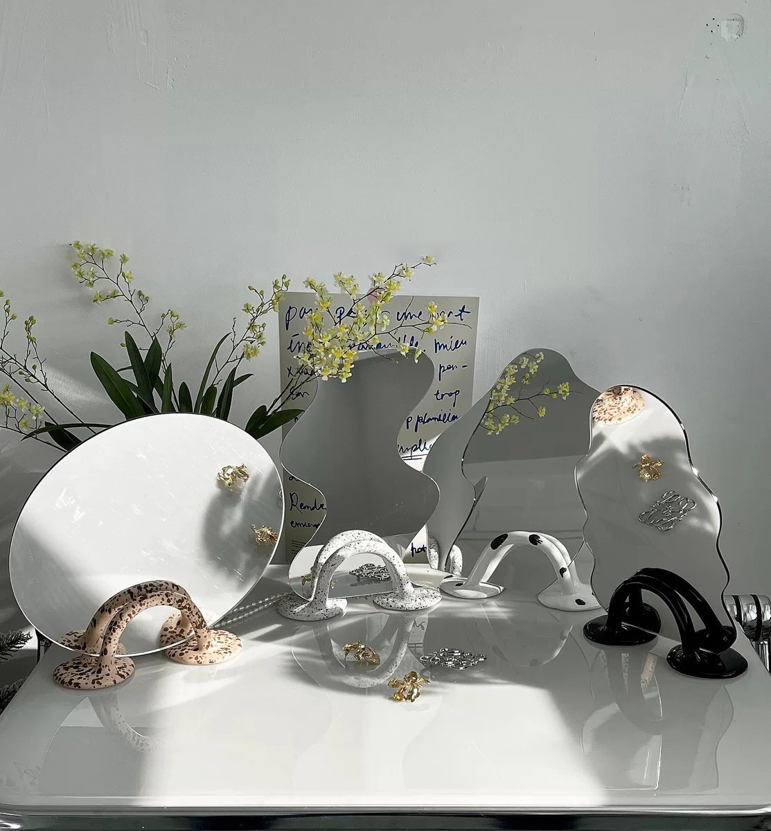 雙弧線胖胖感支架擺件 / 4色