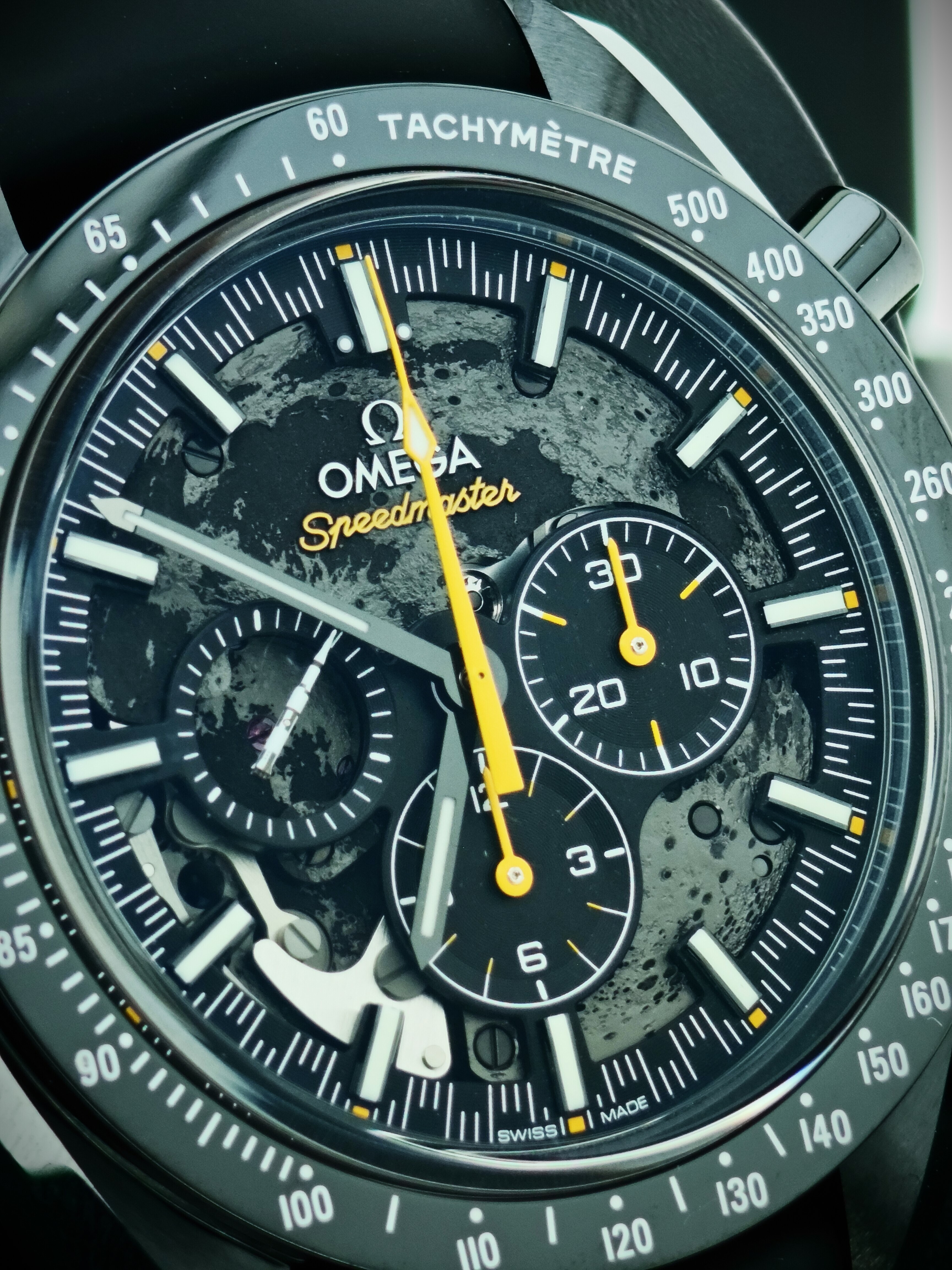 BRAND NEW OMEGA SPEEDMASTER 310.92.44.50.01.001 31092445001001 DARK SIDE OF THE MOON CHRONOGRAPH APOLLO 8 CERAMIC Rocket hand 44 MM