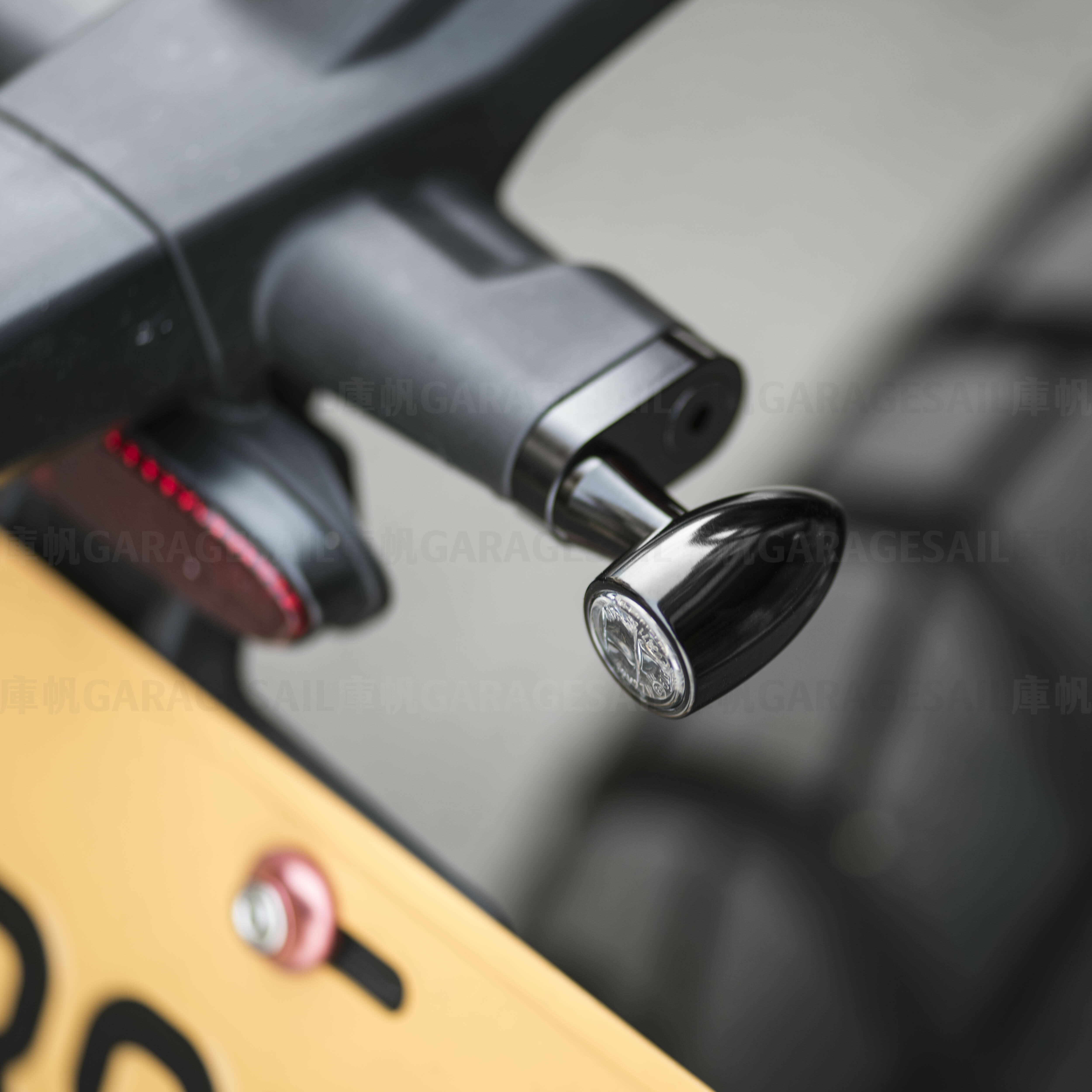 水冷凱旋 400專用 LED 微型 方向燈 尖子彈 - 黑