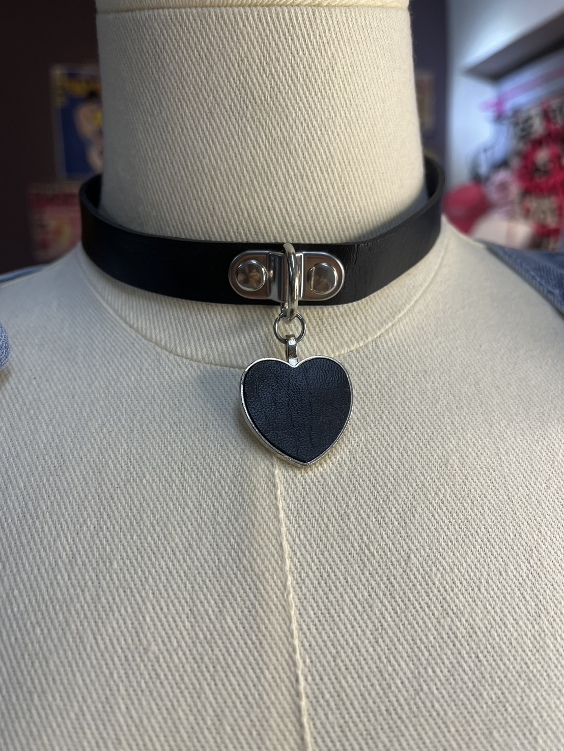 黑色愛心chocker皮鏈☯︎異妹推薦