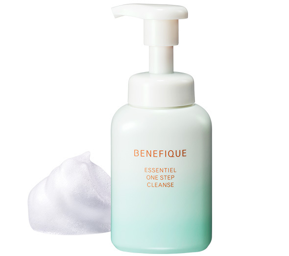 BENEFIQUE ESSENTIEL One Step Cleanse 晶萃沁妍雙效洗卸慕絲