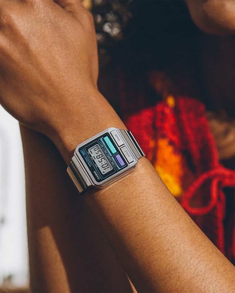 萬年鐘錶 - 卡西歐  CASIO  銀色 - 復古風格俏皮方型電子錶  A120WE-1A 錶徑 33.5MM