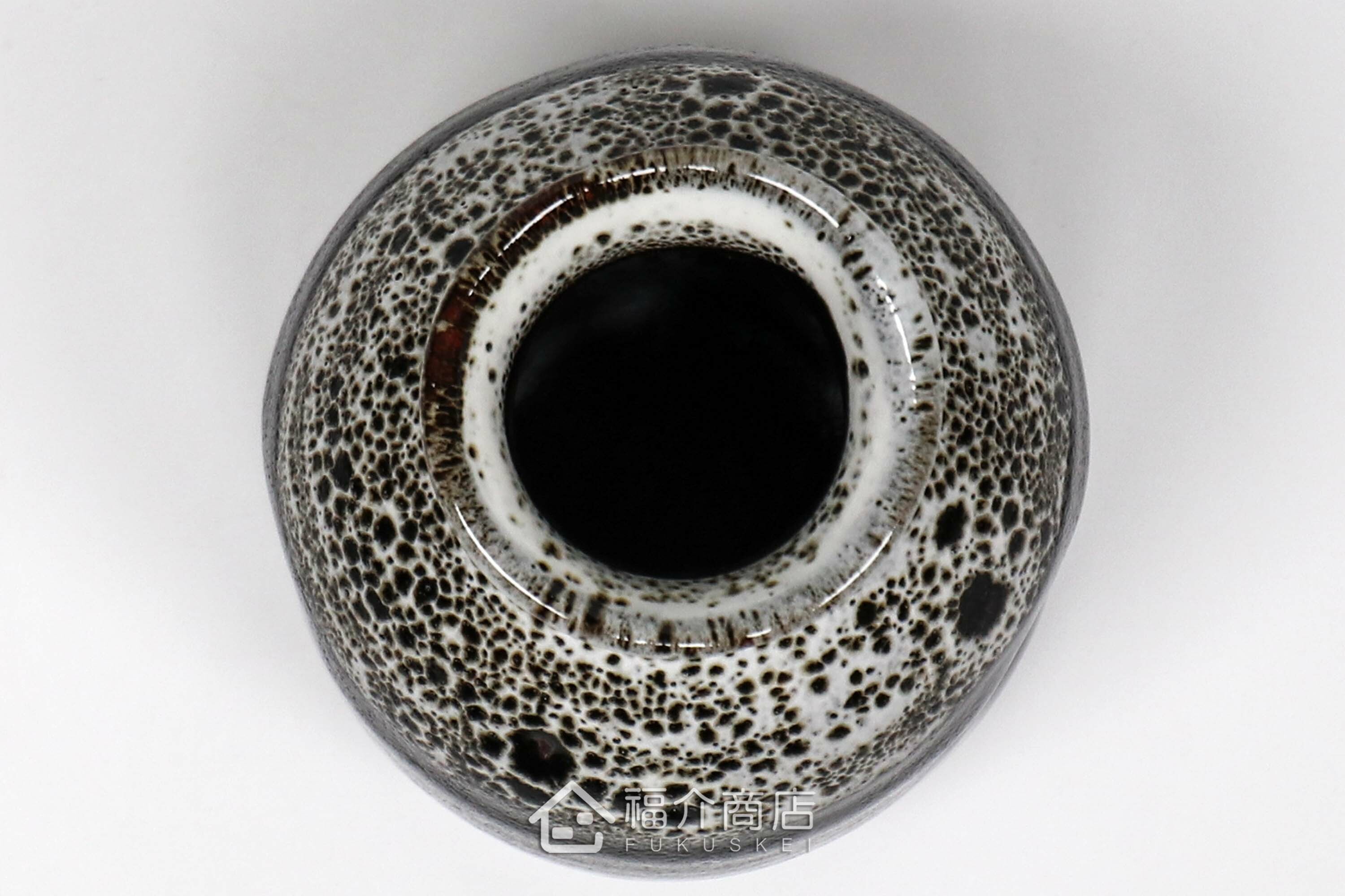 可以盛裝清酒或飲料的黑白造型清酒壺