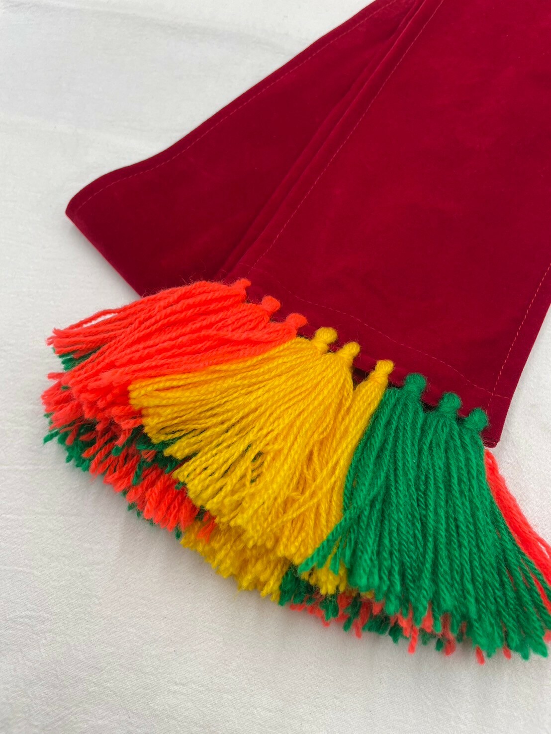 紅絨布素面流蘇頭巾總長132~162