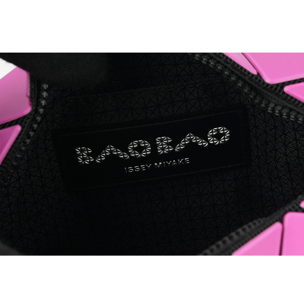 【ISSEY MIYAKE三宅一生】BAO BAO CUBOID 迷你方形斜背包(洋紅色) AG661 23