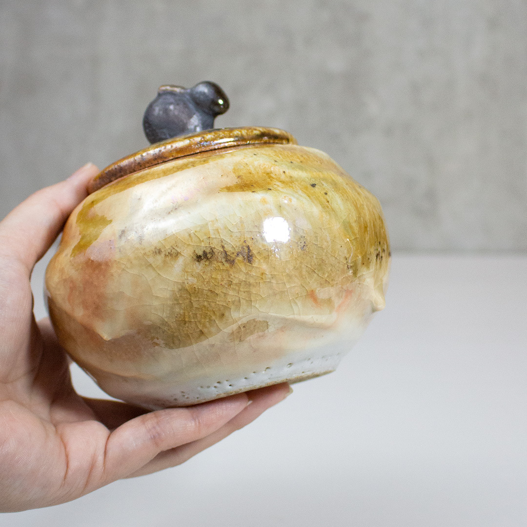 兔把圓滿柴燒茶葉罐