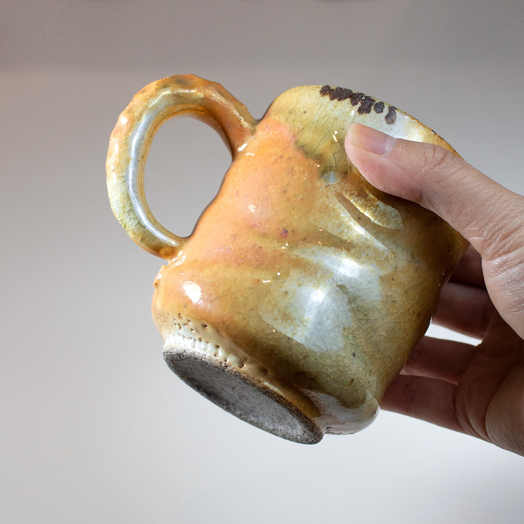 凝玉潤金馬克杯