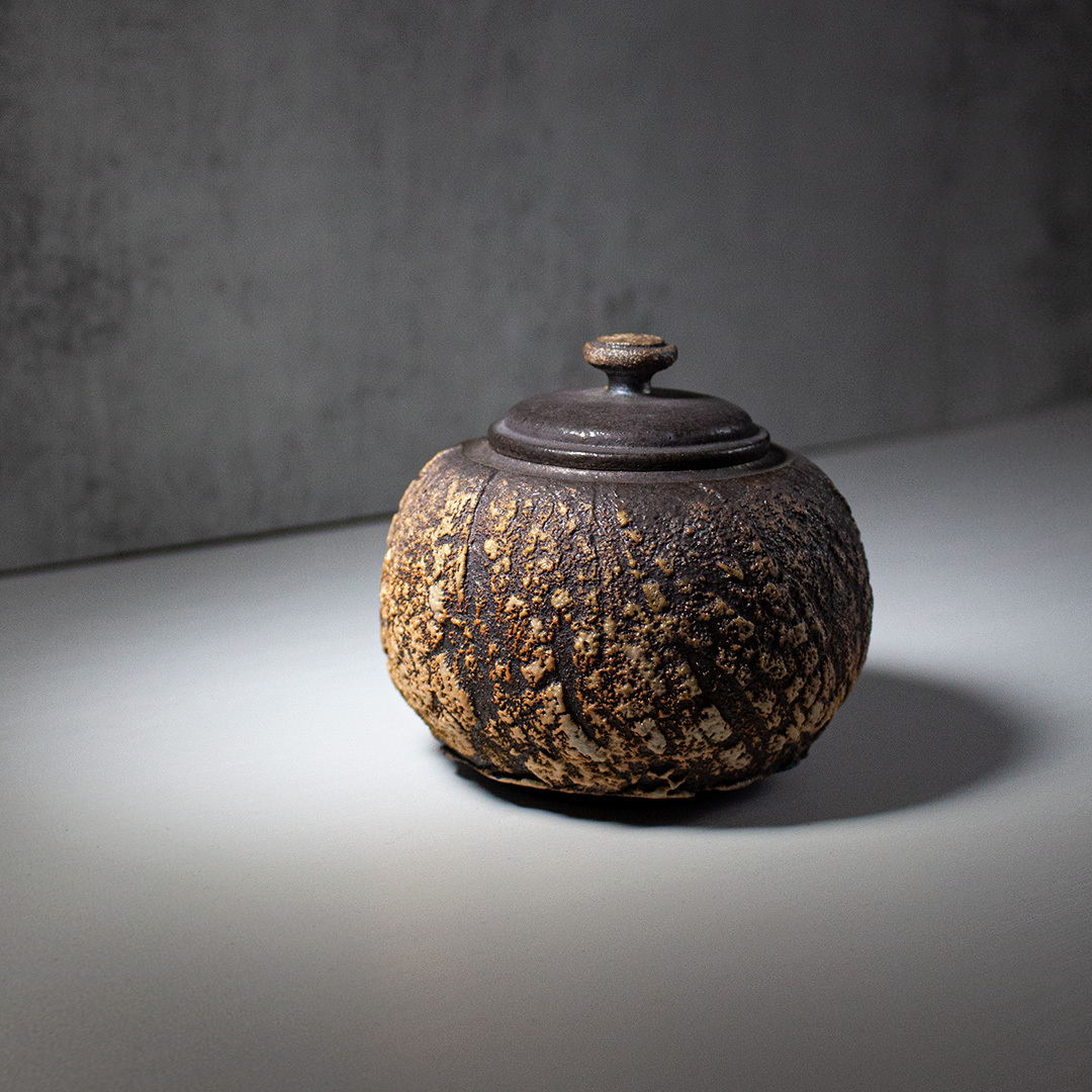 岩礦霞韻圓滿茶倉