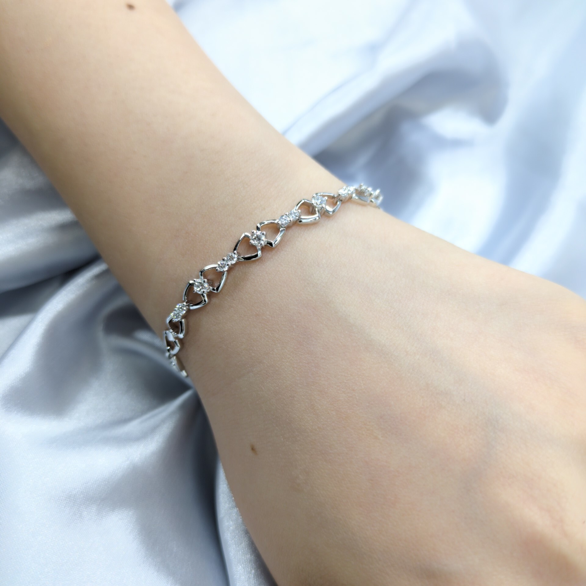 全新18K白金66份鑽石手鍊