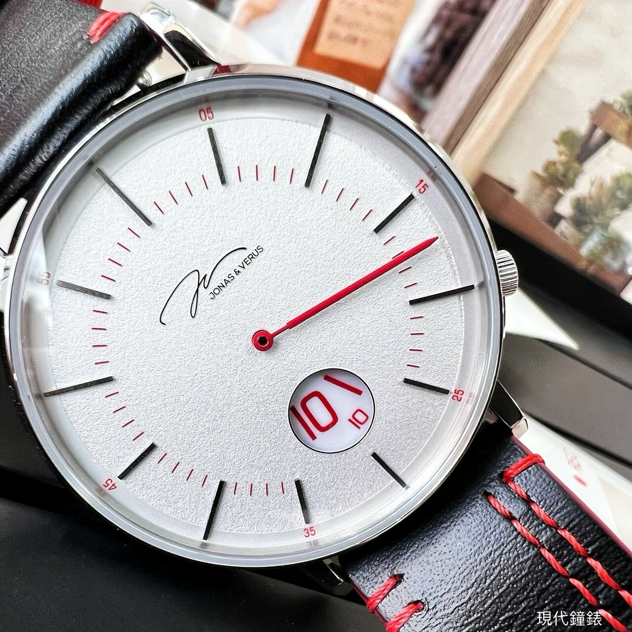 【J&V JONAS & VERUS】騎士系列 玄黑燕尾白Y02065-Q3.WWWLB 41mm 現代鐘錶