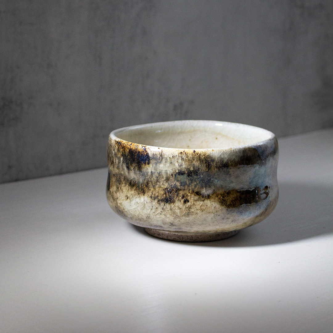 金墨瑩澤大茶碗