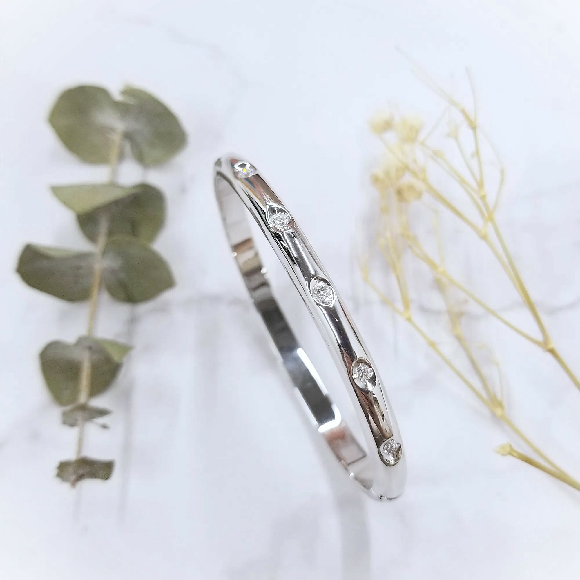 全新18K白金26份鑽石手鈪