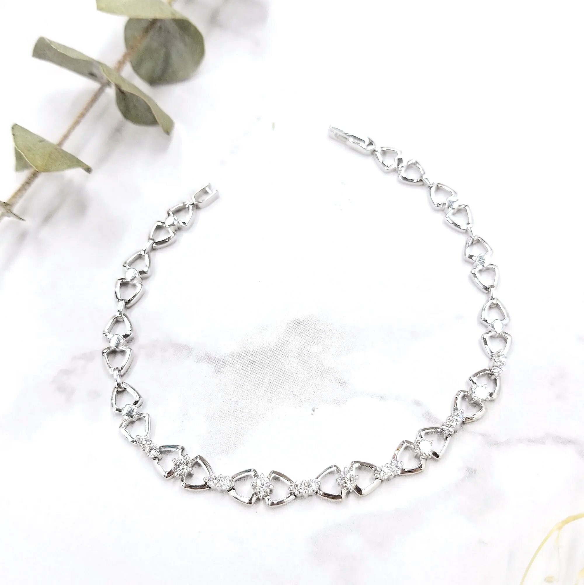 全新18K白金66份鑽石手鍊