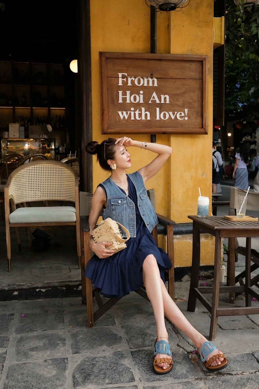 牛仔短版背心_AMISSA