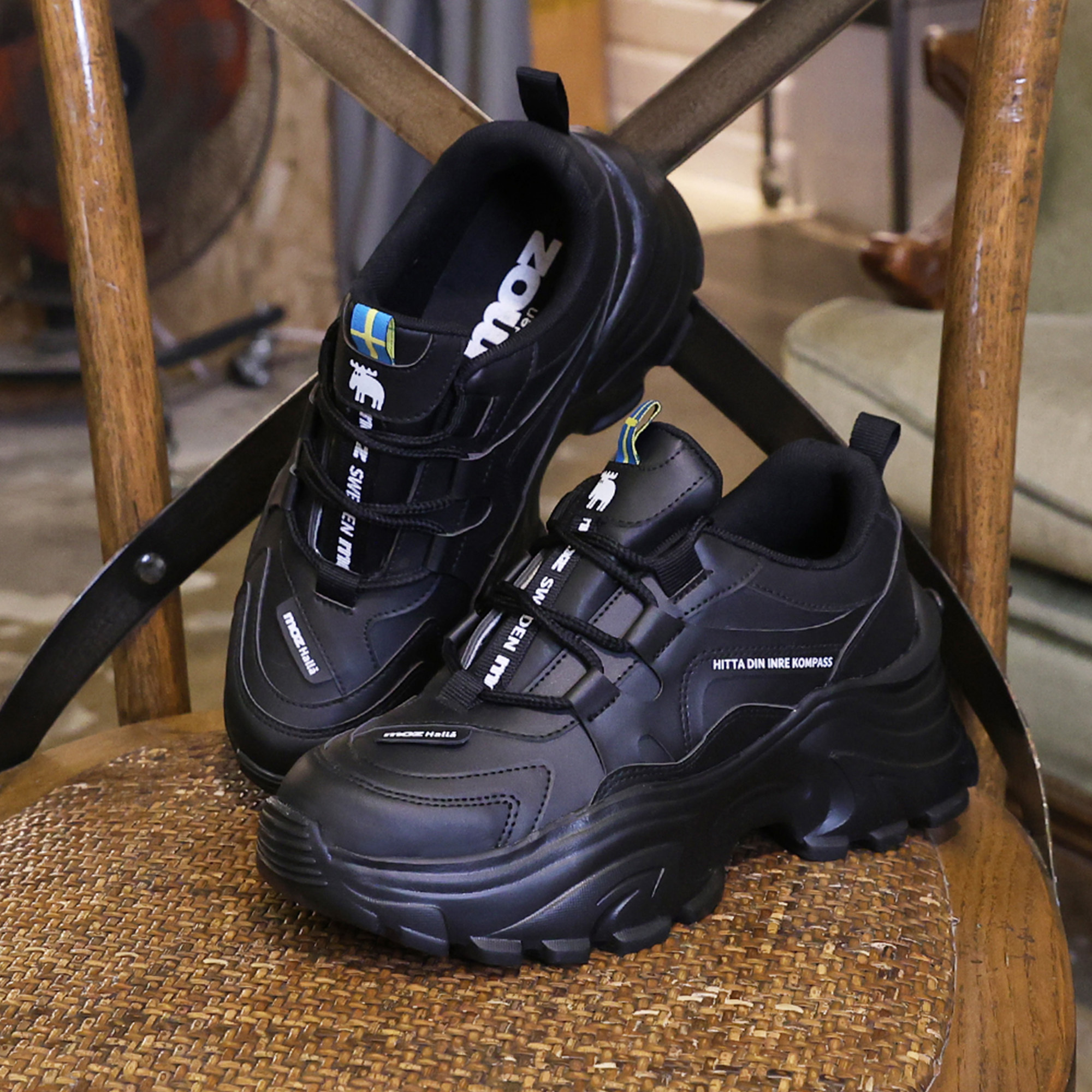 moz瑞典駝鹿Halla長腿密技防潑水全皮革老爹鞋