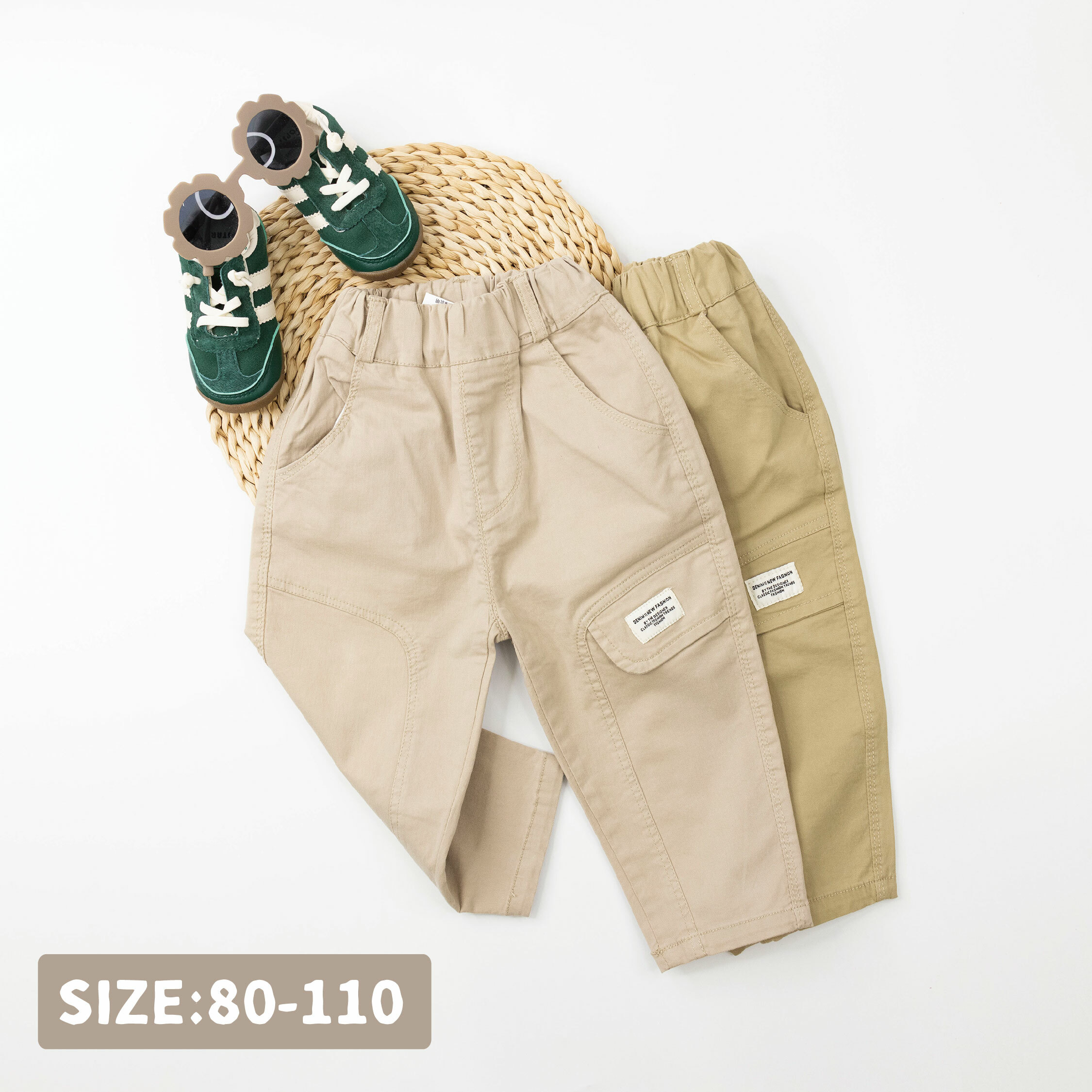 【H35643】極簡大地色造型布標休閒褲