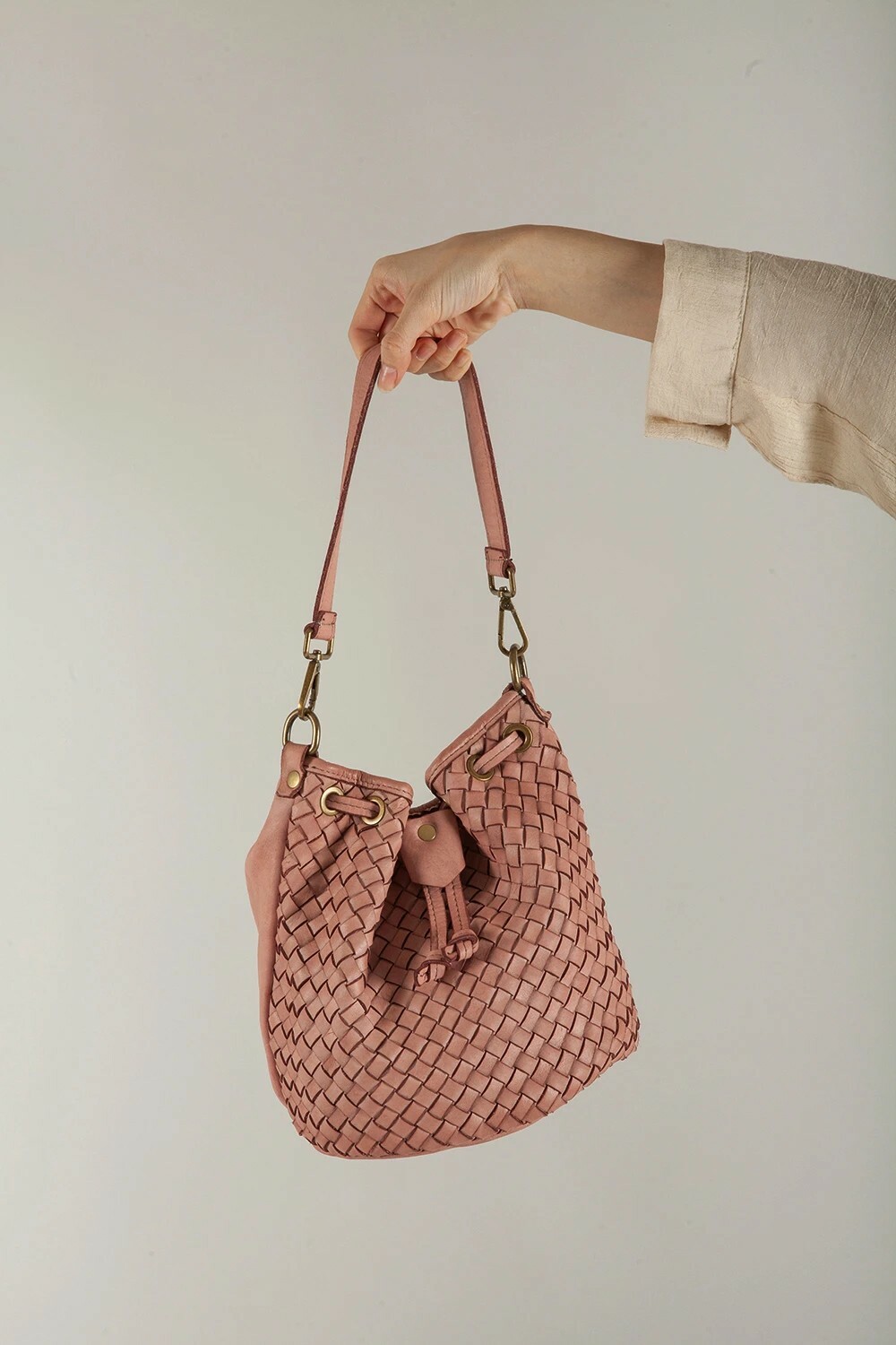 FEBE 編織水桶包 粉紅